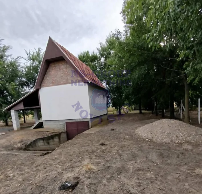 kuca na prodaju Zrenjanin 250m2 575720