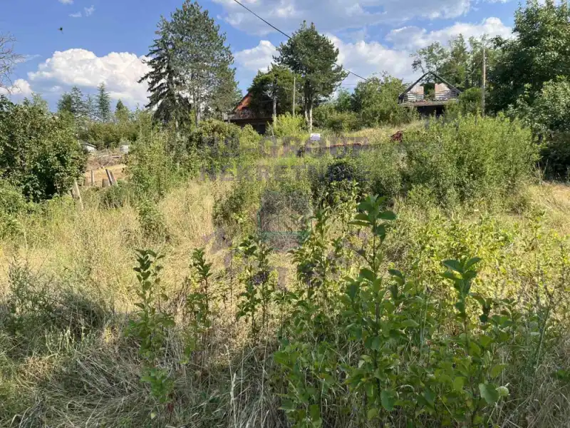 plac na prodaju Banoštor 2300m2 569534
