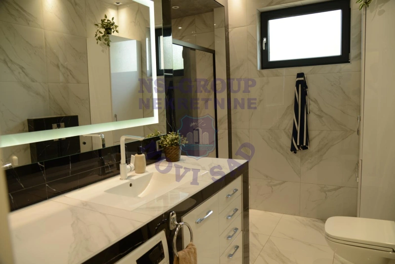 Kuća na prodaju Petrovaradin 165m2, 573464