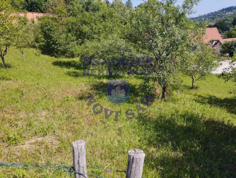 plac na prodaju Sremska Kamenica 1670m2 575710