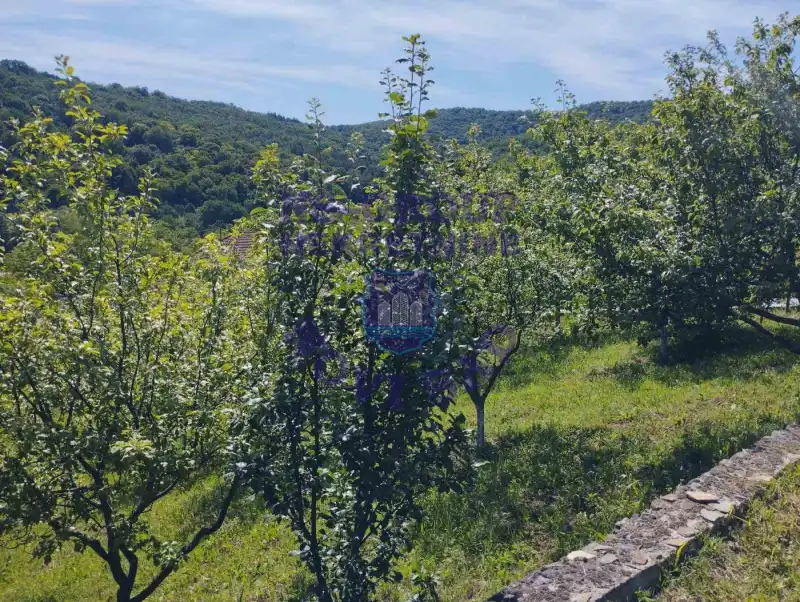 plac na prodaju Sremska Kamenica 1670m2 575710