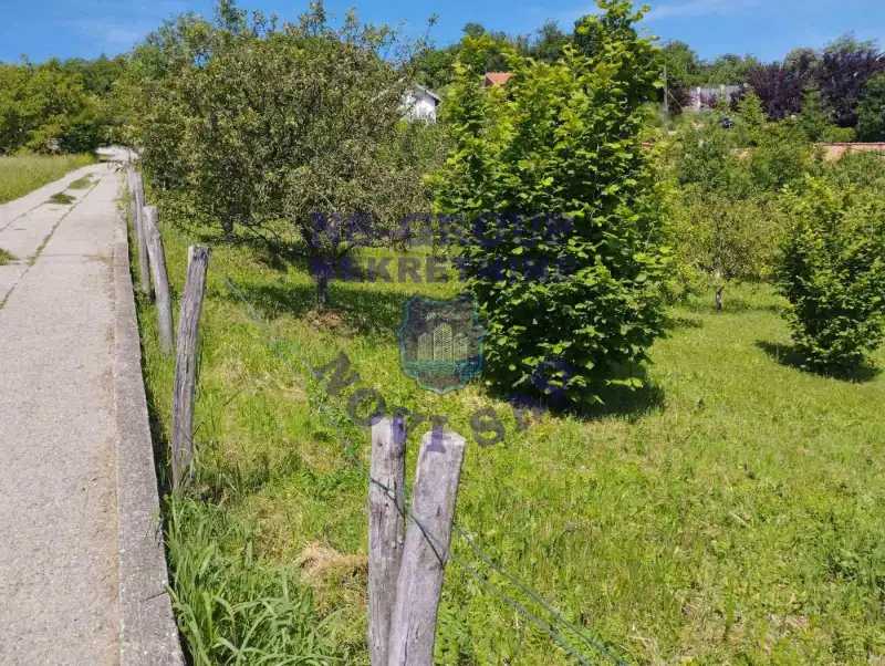 plac na prodaju Sremska Kamenica 1670m2 575710