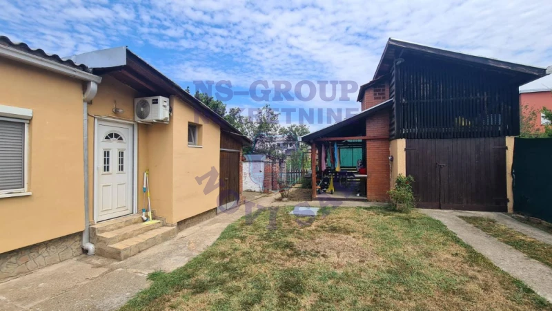 kuca na prodaju Petrovaradin 86m2 575371