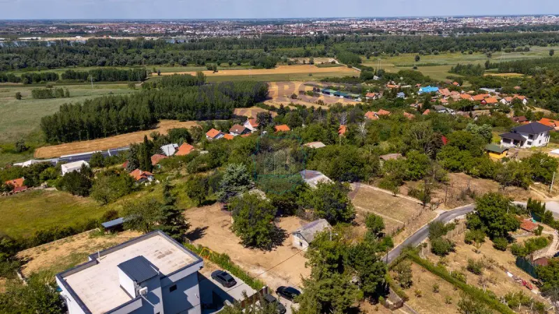 plac na prodaju Rakovac 1233m2 557092