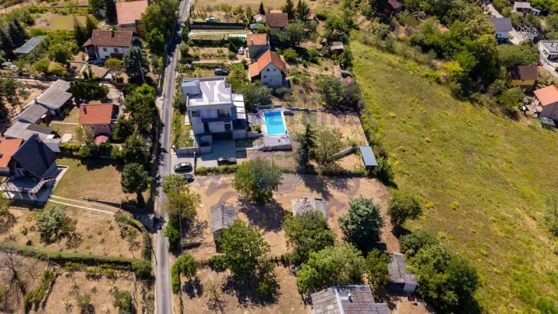 plac na prodaju Rakovac 1233m2 557092
