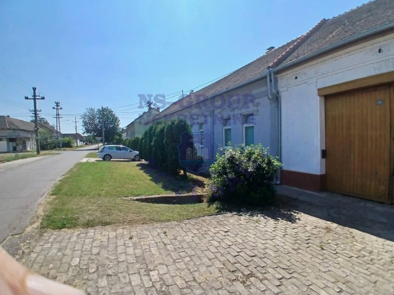 kuca na prodaju Bački Gračac 430m2 577010