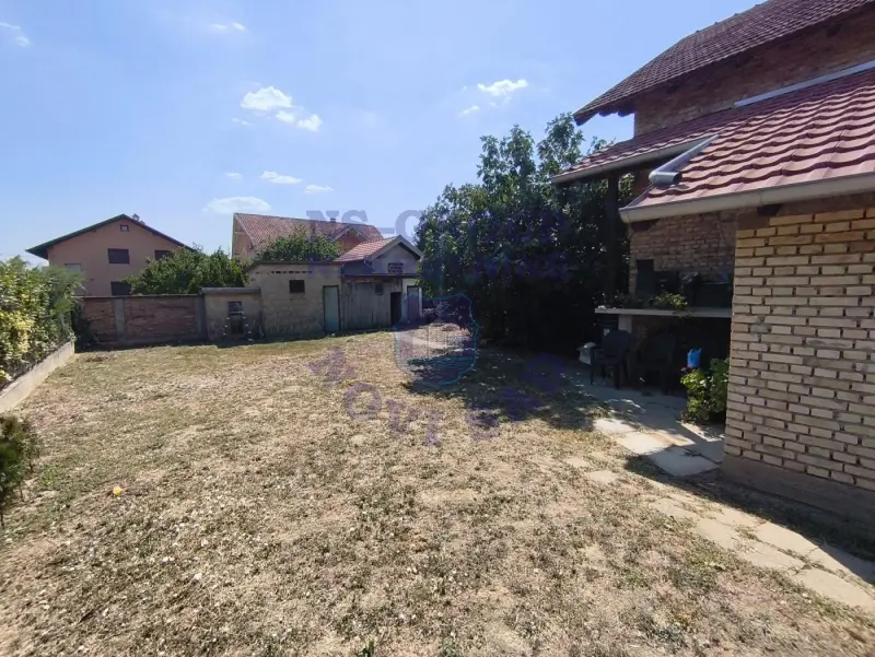 kuca na prodaju Veternik 108m2 575911