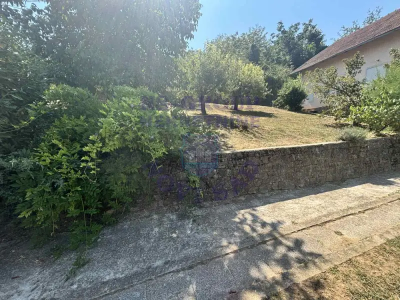 kuca na prodaju Sremska Kamenica 195m2 575843