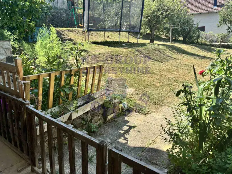 kuca na prodaju Sremska Kamenica 195m2 575843