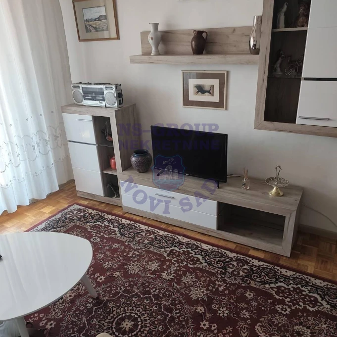 stan za izdavanje Novi Sad 47m2 10013