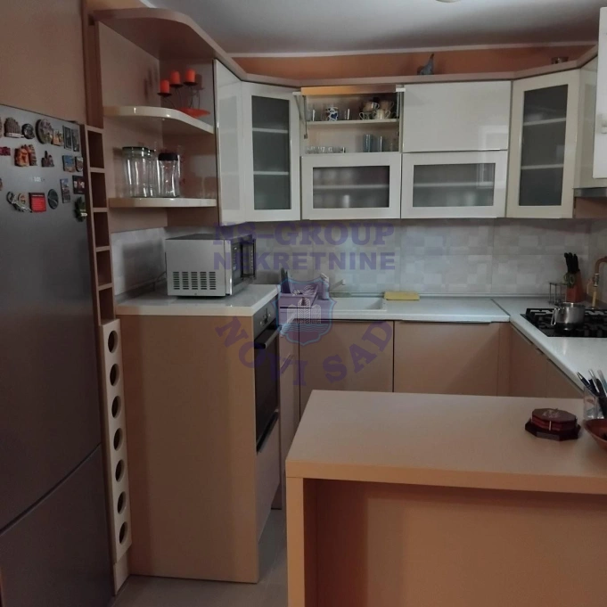 stan za izdavanje Novi Sad 86m2 16569