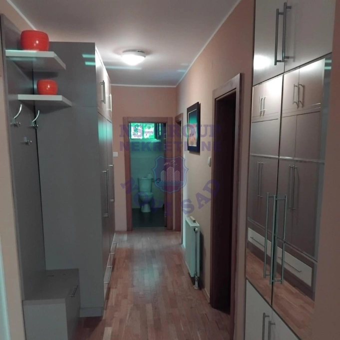 stan za izdavanje Novi Sad 86m2 16569