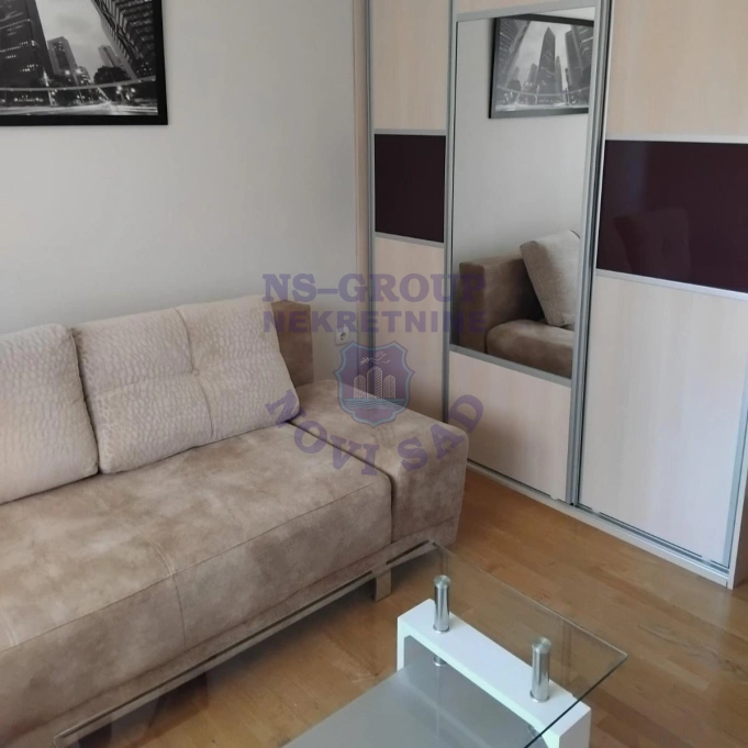 stan za izdavanje Novi Sad 86m2 16569