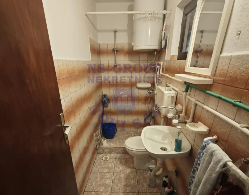 kuca na prodaju Krušedol 39m2 575916
