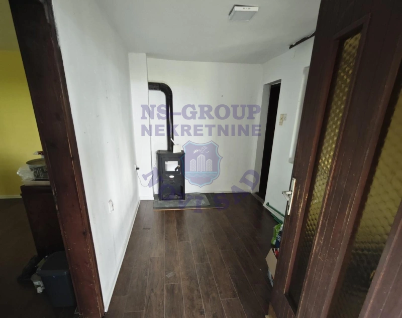 kuca na prodaju Krušedol 39m2 575916