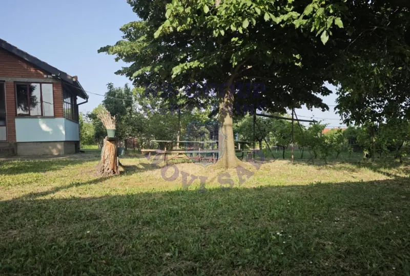kuca na prodaju Krušedol 39m2 575916