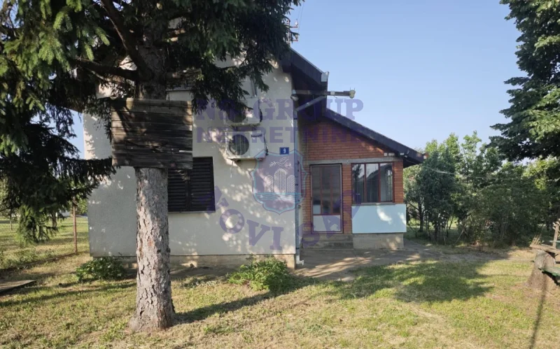 kuca na prodaju Krušedol 39m2 575916