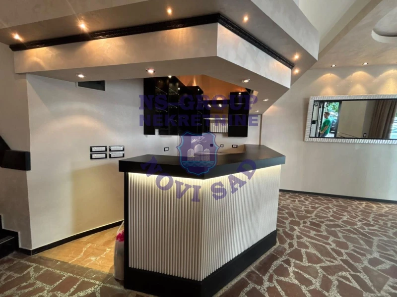 lokal za izdavanje Novi Sad 150m2 16992