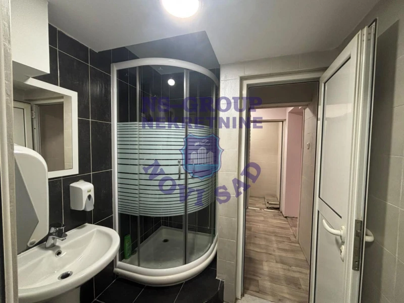 lokal za izdavanje Novi Sad 150m2 16992
