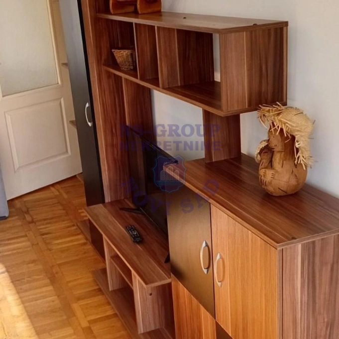 Stan na prodaju Petrovaradin 61m2, 17146