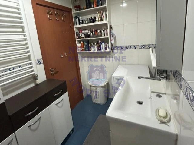 Stan na prodaju Novi Sad 42m2, 576002