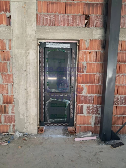 lokal na prodaju Novi Sad 480m2 575688