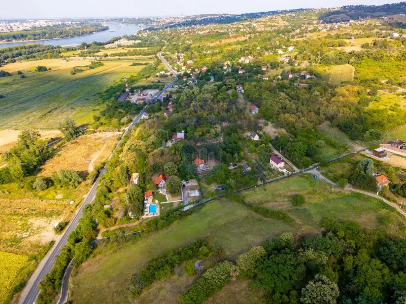 Plac na prodaju Ledinci 1003m2, 575429