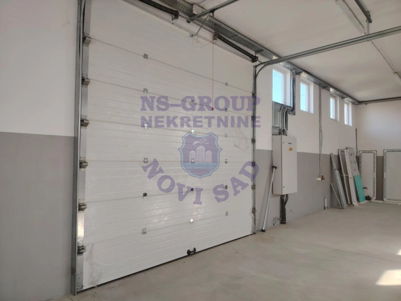 Lokal na prodaju Nova Pazova 572m2, 576141