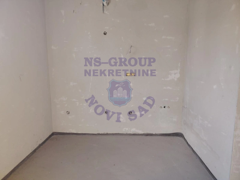 Lokal na prodaju Nova Pazova 572m2, 576141