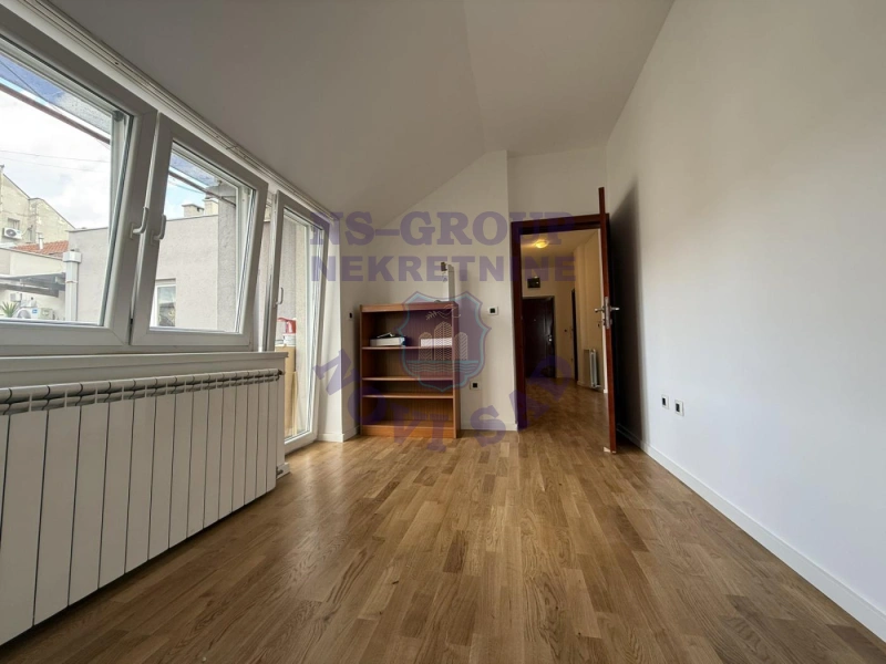 Stan na prodaju Novi Sad 80m2, 17185