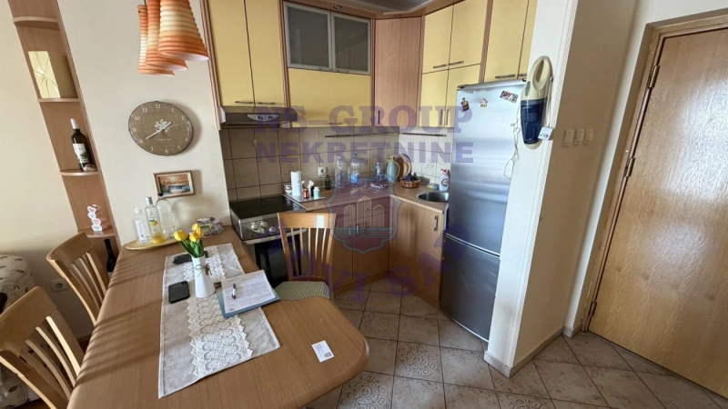 stan na prodaju Novi Sad 66m2 576343