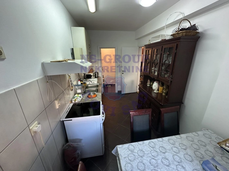stan na prodaju Novi Sad 64m2 576299
