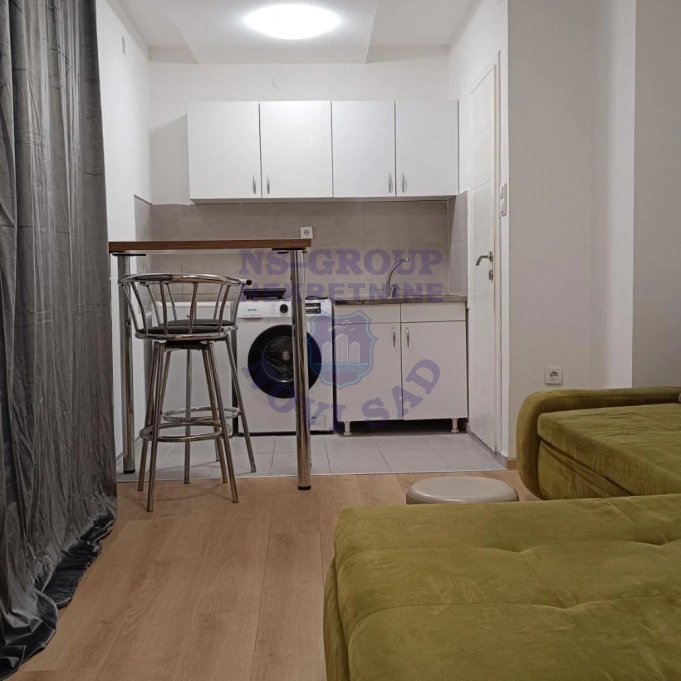 stan za izdavanje Novi Sad, 12m2 17153