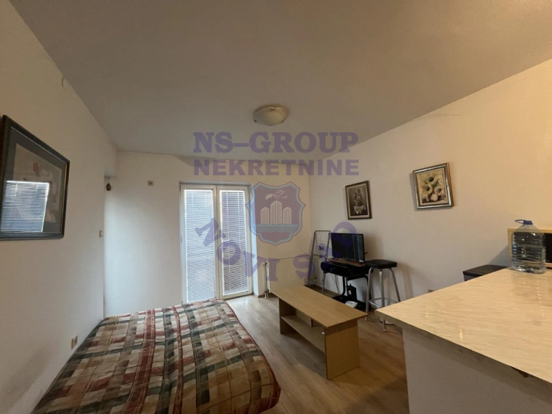 stan na prodaju Novi Sad, 25m2 576346