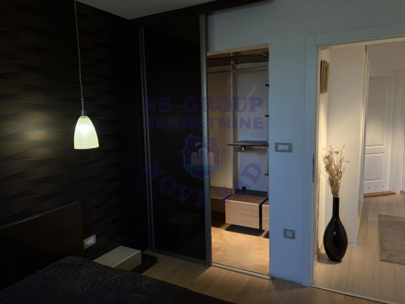 Stan na prodaju Novi Sad 63m2, 576128
