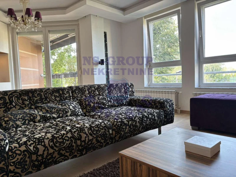 stan na prodaju Novi Sad, 63m2 576128