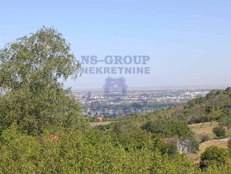 Plac na prodaju Ledinci 1323m2, 575570