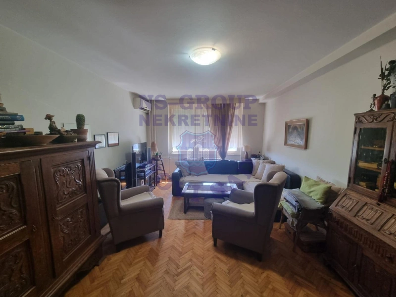 stan na prodaju Novi Sad, 58m2 576371