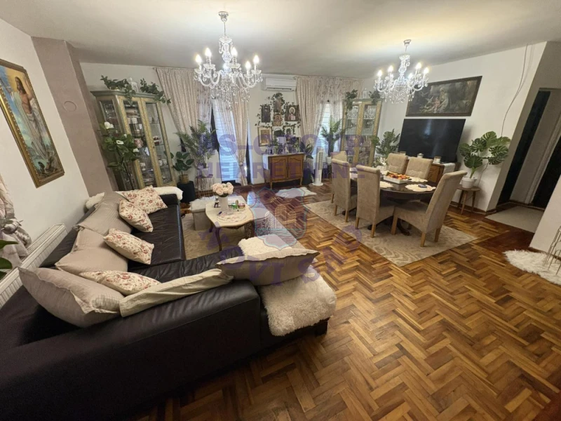 kuca na prodaju Novi Sad, 326m2 576324