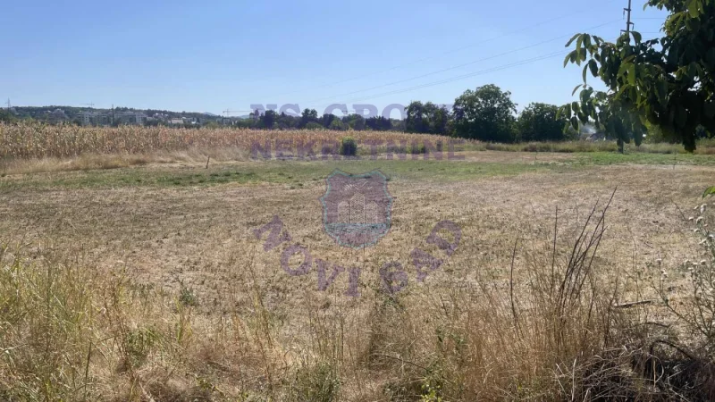 plac na prodaju Petrovaradin, 746m2 576328