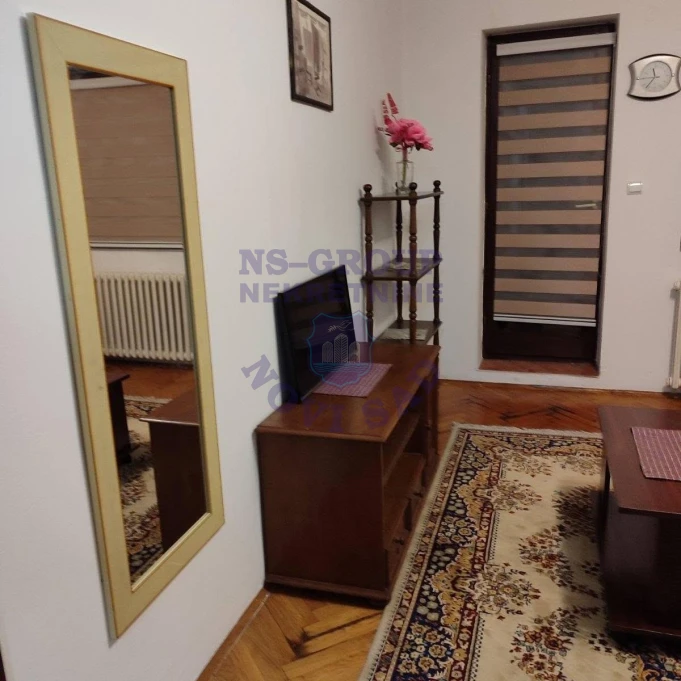 stan za izdavanje Novi Sad 40m2 17180