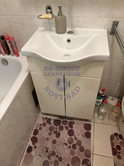 Stan na prodaju Novi Sad 17m2, 576131