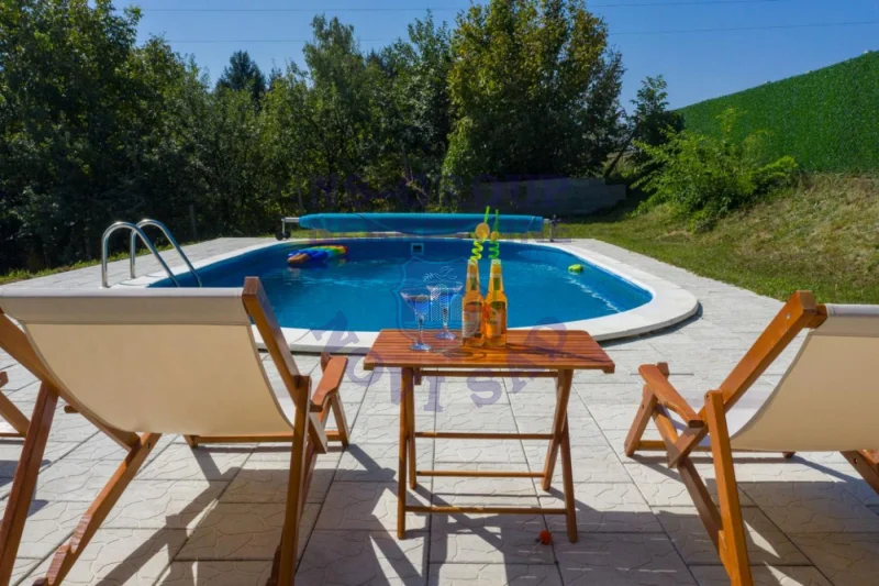 kuca na prodaju Petrovaradin, 212m2 572782
