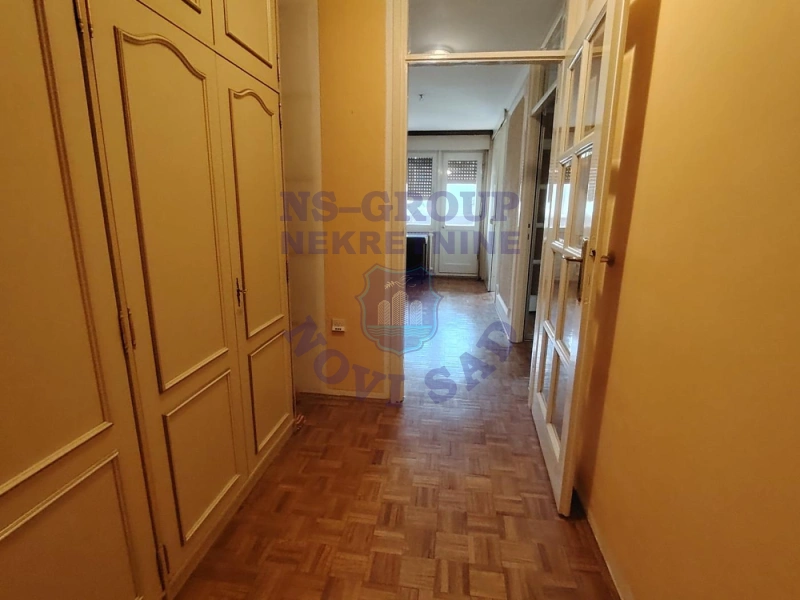stan na prodaju Novi Sad 70m2 576422