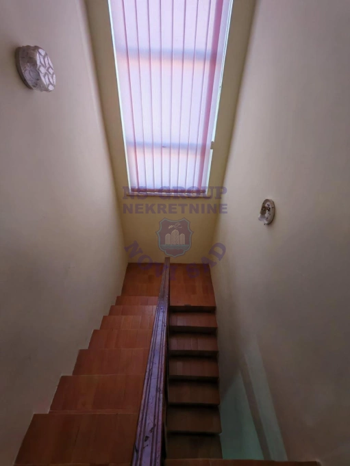 Kuća na prodaju Veternik 205m2, 576437