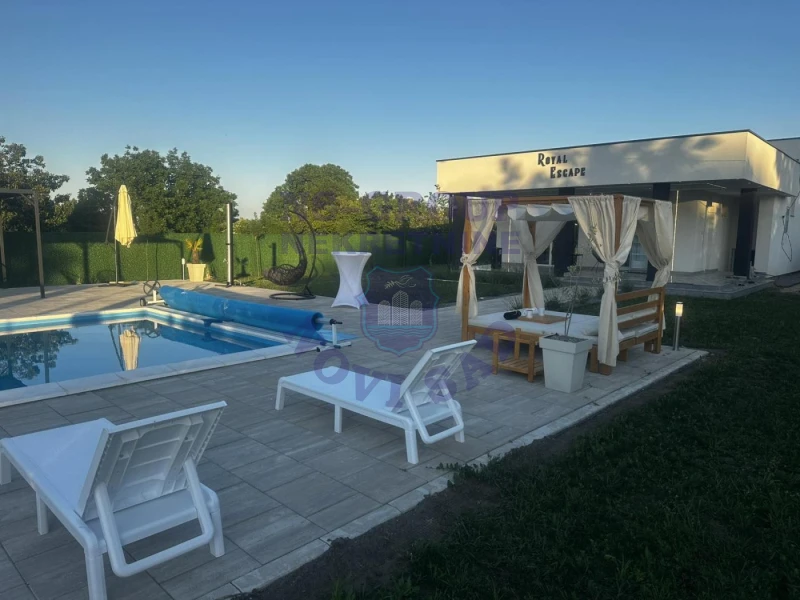 Kuća na prodaju Čortanovci 24m2, 576521