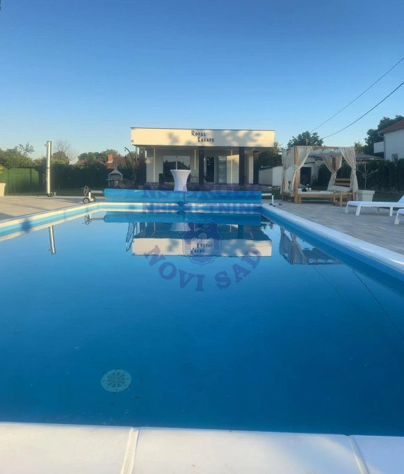 kuca na prodaju Čortanovci, 24m2 576521
