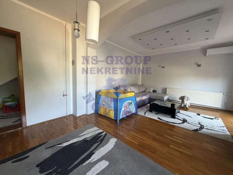 Kuća na prodaju Novi Sad 298m2, 576641