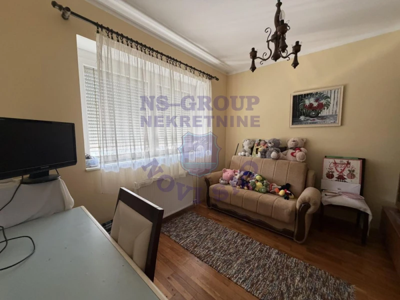 Kuća na prodaju Novi Sad 298m2, 576641