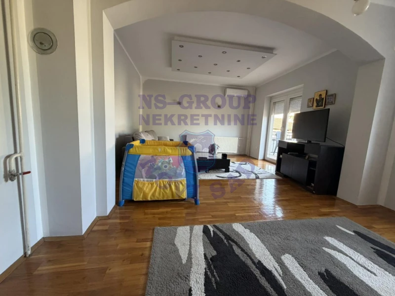 Kuća na prodaju Novi Sad 298m2, 576641